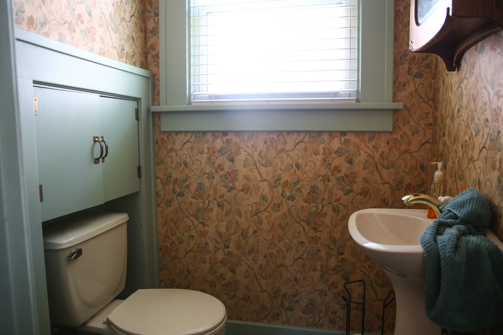 204 Seventh St. NW - Mason City (23).jpg